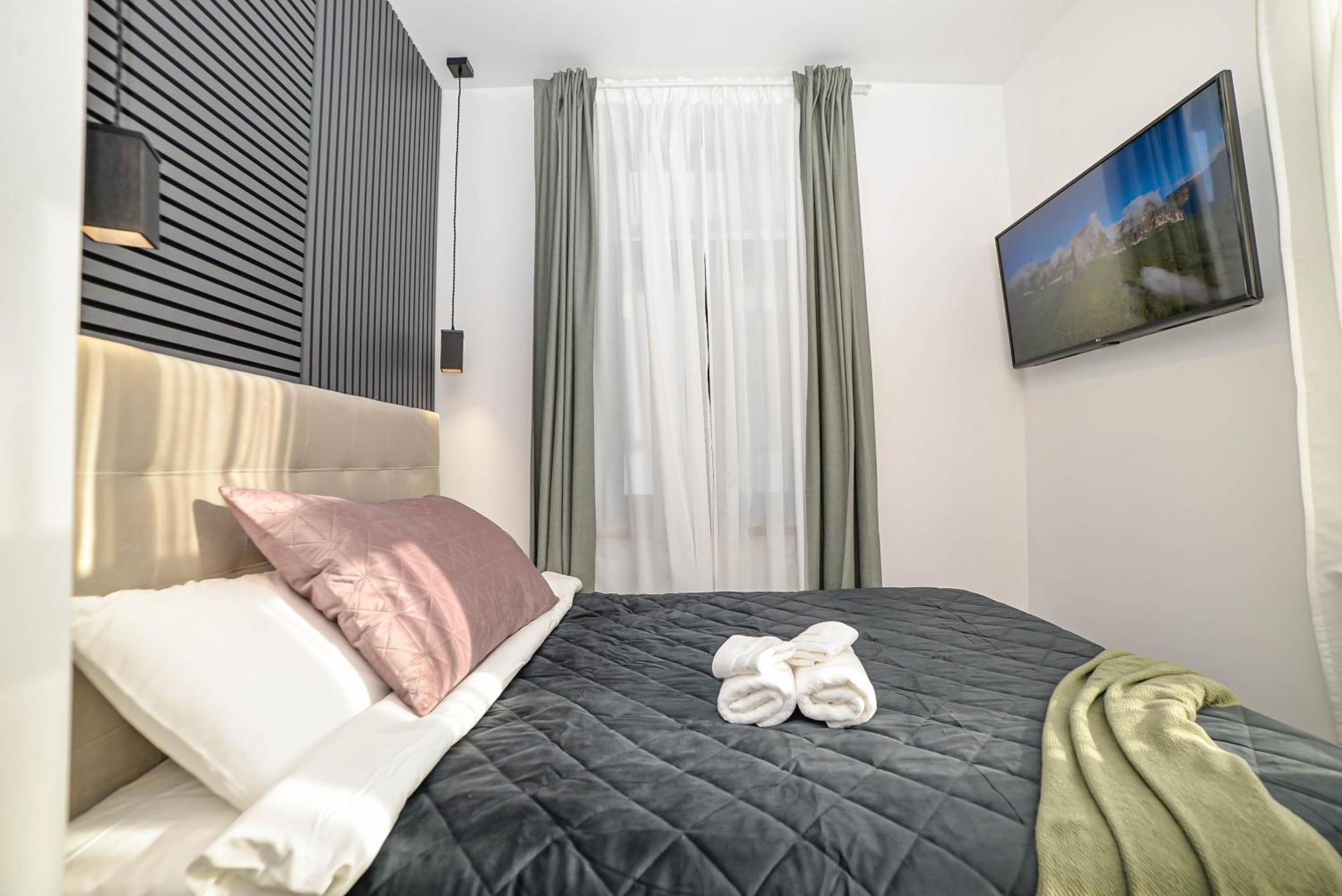 Homly Nook *